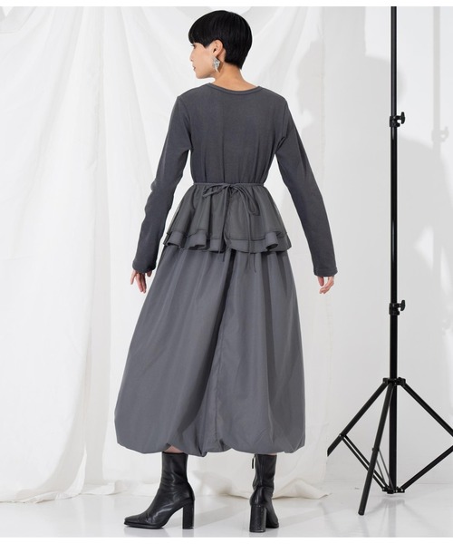 Settimissimo（セッティミッシモ）の「フリルケープ付き カットワンピース オケージョン（ワンピース・レディース・ブラック/ダークグレー・M）」の21枚目の写真