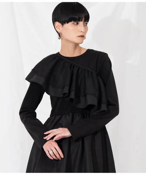 Settimissimo（セッティミッシモ）の「フリルケープ付き カットワンピース オケージョン（ワンピース・レディース・ブラック/ダークグレー・M）」の9枚目の写真