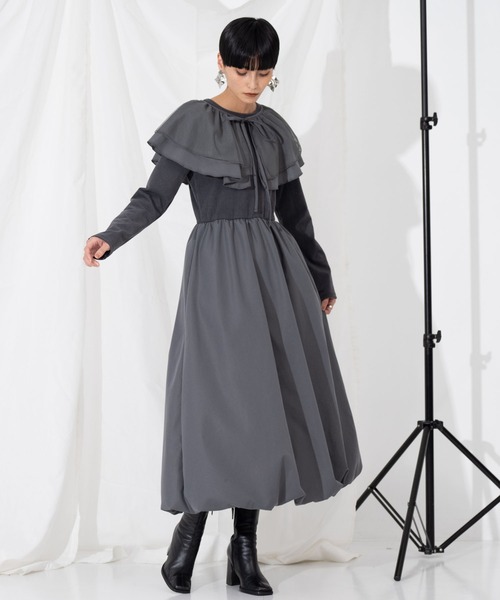 Settimissimo（セッティミッシモ）の「フリルケープ付き カットワンピース オケージョン（ワンピース・レディース・ブラック/ダークグレー・M）」の5枚目の写真