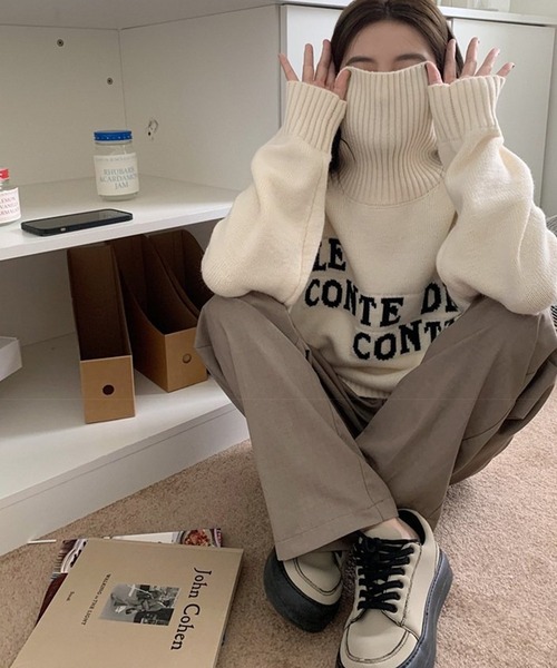 LYEON(リヨン)の「ロゴジャガードタートルネックプルオーバー(ニット/セーター・レディース・オフホワイト/ブラック・FREE)」の3枚目の写真