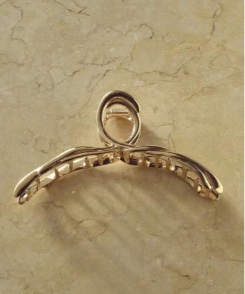 GOLDY(ゴールディ)の「【GOLDY】ツイスト ノット ライン ワイド バンス クリップ / 6221203(バレッタ/ヘアクリップ・レディース・ゴールド系その他2/ゴールド/シルバー/シルバー系その他・FREE)」の3枚目の写真