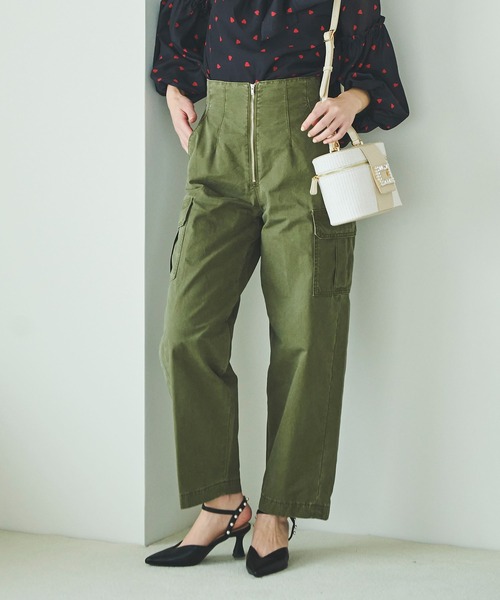 31 Sons de mode（トランテアン　ソン　ドゥ　モード）の「カーゴチノパンツ（カーゴパンツ・レディース・ベージュ/カーキ・38/36）」の14枚目の写真