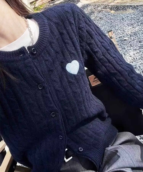 frunco(フランコ)の「Call Me Baby刺繍ニットカーディガン(カーディガン/ボレロ・レディース・ネイビー/ピンク/アイボリー・FREE)」の14枚目の写真