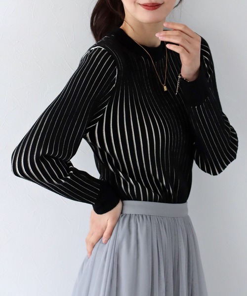 BLUEEAST（ブルーイースト）の「配色＆無地リブニットトップス（ニット/セーター・レディース・アイボリー/ブルー/アイボリー系/ブラック系・MEDIUM）」の21枚目の写真