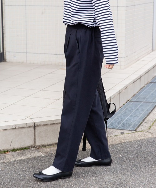 FORK&SPOON(フォークアンドスプーン)の「FORK&SPOON コンフォータブルテーパードパンツ(その他パンツ・レディース・アイボリー/ベージュ/ネイビー・1/2)」の21枚目の写真