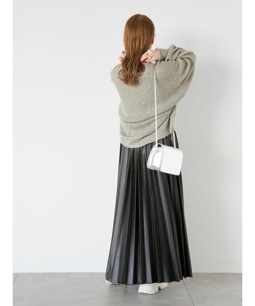 ehka sopo(エヘカソポ)の「光沢プリーツスカート(スカート・レディース・シルバー/ブラック・F)」の21枚目の写真