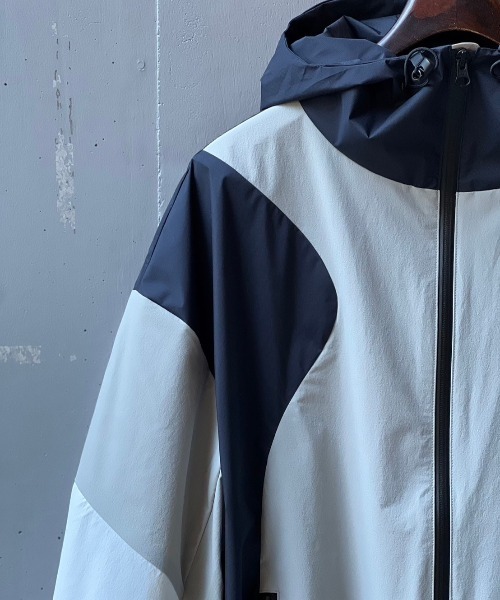 LUSOR（ルーソル）の「LUSOR（ルーソル）Mountain Parka マウンテンパーカー（ブルゾン・メンズ・シルバー・L/M）」の6枚目の写真