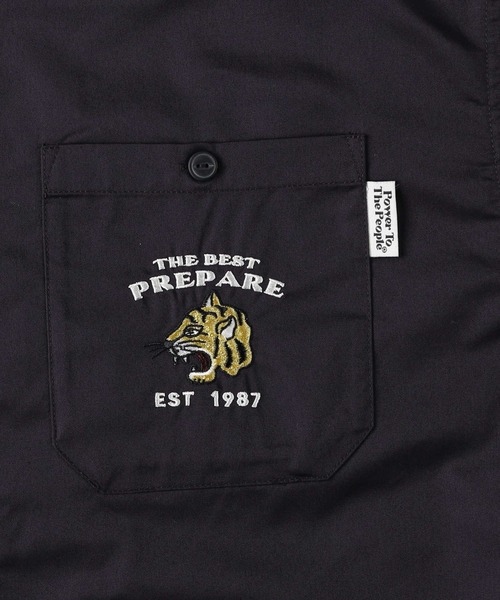 Right-on（ライトオン）の「グラフィック刺繍ツイル長袖ワークシャツ（シャツ/ブラウス・メンズ・ブラック/ネイビー/ベージュ・M/L/XL）」の12枚目の写真