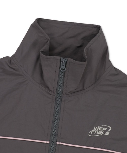 SPINNS（スピンズ）の「Wジップショート丈ヘビーウェイトナイロンジャケット（ナイロンジャケット・レディース・グレー系その他/ブラック×ブラック/ネイビー系/ブラック×ホワイト・ONESIZE）」の17枚目の写真