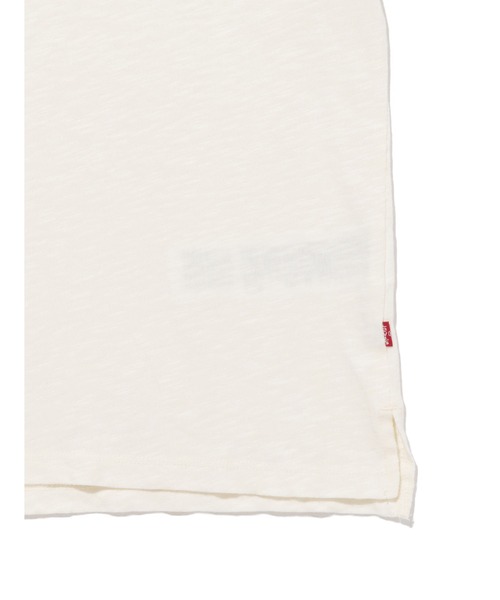 Levi's(リーバイス)の「Levi's/リーバイス MARGOT Tシャツ ホワイト EGRET(Tシャツ/カットソー・レディース・ホワイト・XS/S/M)」の4枚目の写真