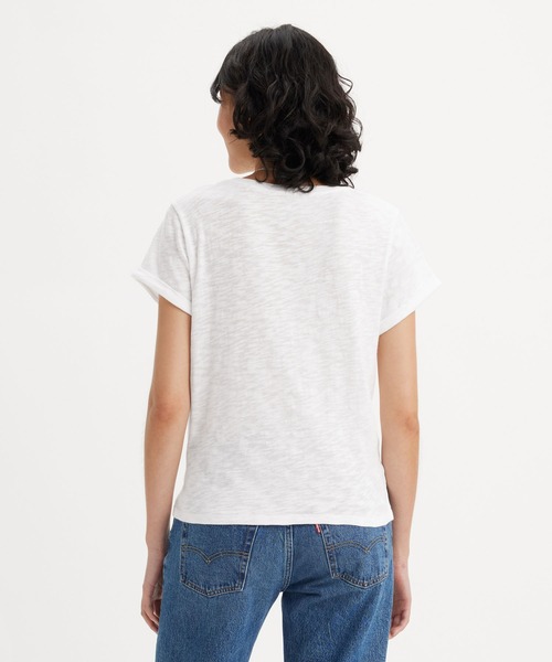 Levi's(リーバイス)の「Levi's/リーバイス MARGOT Tシャツ ホワイト EGRET(Tシャツ/カットソー・レディース・ホワイト・XS/S/M)」の9枚目の写真
