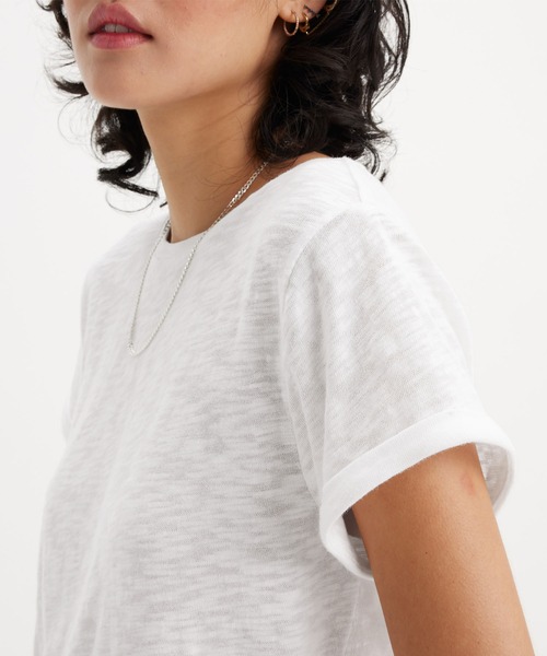 Levi's(リーバイス)の「Levi's/リーバイス MARGOT Tシャツ ホワイト EGRET(Tシャツ/カットソー・レディース・ホワイト・XS/S/M)」の10枚目の写真