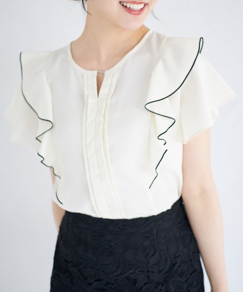 トッコクローゼット tocco closet 配色ラッフルフリル×タックブラウス （サックス） 配色ラッフルフリル×タックブラウス