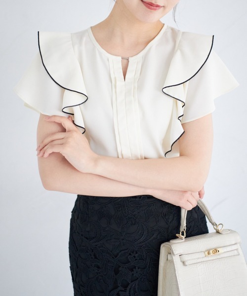 tocco closet（トッコ　クローゼット）の「配色ラッフルフリル×タックブラウス（シャツ/ブラウス・レディース・サックスブルー/アイボリー・M）」の6枚目の写真