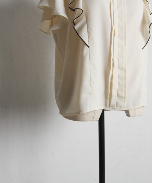 tocco closet（トッコ　クローゼット）の「配色ラッフルフリル×タックブラウス（シャツ/ブラウス・レディース・サックスブルー/アイボリー・M）」の21枚目の写真