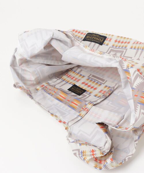 PENDLETON(ペンドルトン)の「ST:PENDLETON / PACKABLE SHOPPER ペンドルトン パッカブルショッパー(エコバッグ/サブバッグ・レディース・ターコイズブルー/ベージュ/オフホワイト・ONE SIZE)」の6枚目の写真