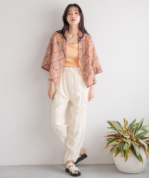 聖になります スマホとLOWRYSFARMシャツ 聖になります スマホとLOWRYSFARMシャツ 聖になります スマホと