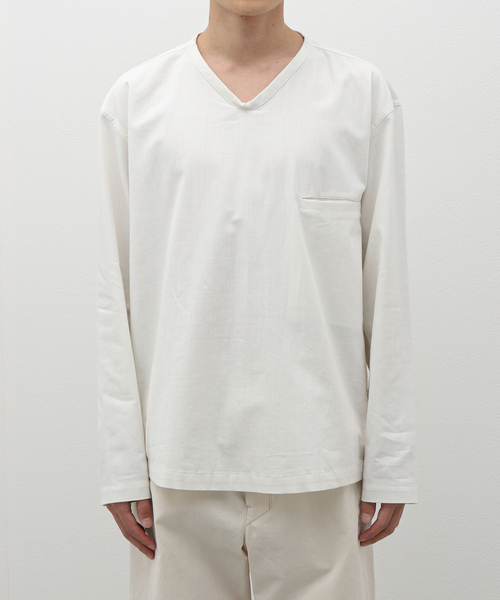 LEMAIRE（ルメール）の「LEMAIRE (ルメール) LS V-NECK TOP TO1232 LF1253（Tシャツ/カットソー・メンズ・ホワイト/ネイビー・48/46）」の4枚目の写真