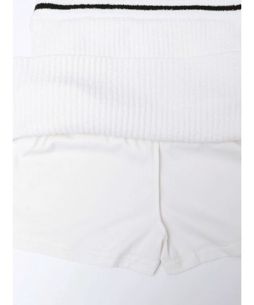 GYDA（ジェイダ）の「ラインパイルニット スカートライクショートパンツ（スカート・レディース・ブラック/オフホワイト・FREE）」の14枚目の写真