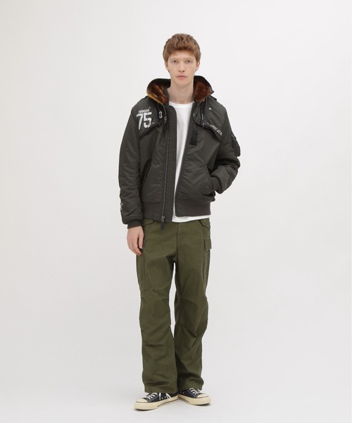 AVIREX（アヴィレックス）の「《WEB&DEPOT限定》MA-1 REMODEL / MA-1 リモデル / AVIREX / アヴィレックス（MA-1・メンズ・セージグリーン/ブラック/カーキ/ロイヤルブルー/チャコール/レッド・MEDIUM/LARGE/X-LARGE/XX-LARGE）」の9枚目の写真