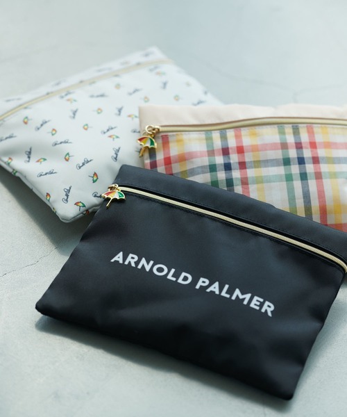 Arnold Palmer(アーノルドパーマー)の「アーノルドパーマー フラットポーチ(ポーチ・レディース・ブラック/ベージュ/ホワイト・F)」の11枚目の写真
