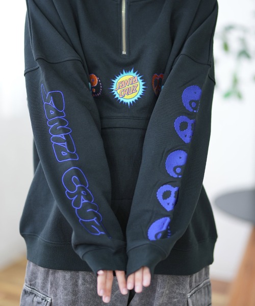 SANTA CRUZ(サンタクルーズ)の「【ムラサキスポーツ限定】SANTACRUZ/サンタクルーズ ハーフジップトレーナー 502243334(スウェット・レディース・シルバーグレー/サーモンピンク/スミクロ/イエロー/ラベンダー・M/L)」の11枚目の写真