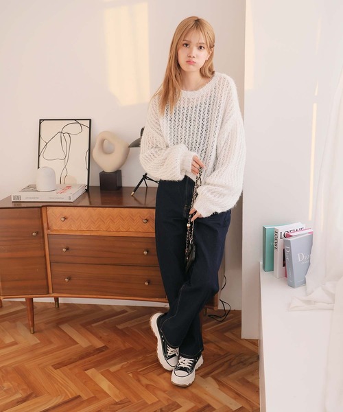 Doula Doula(ドゥーラドゥーラ)の「キラキラ透かしショートプルオーバー(ニット/セーター・レディース・ピンク/アイボリー/イエロー/ブルー・FREE)」の13枚目の写真