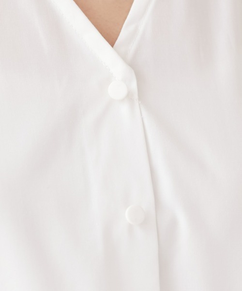 nissen(ニッセン)の「前後2WAY裾ボリュームフリルノースリーブシャツ(シャツ/ブラウス・レディース・ブラック/オフホワイト/サックスブルー・LL/M/L)」の20枚目の写真