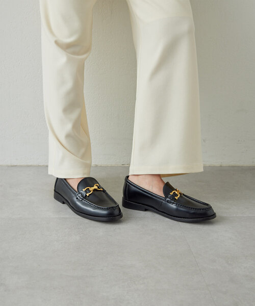 CAMINANDO（カミナンド）の「【CAMINANDO】ビットローファー（ローファー・レディース・ブラック・6/7/8）」の2枚目の写真