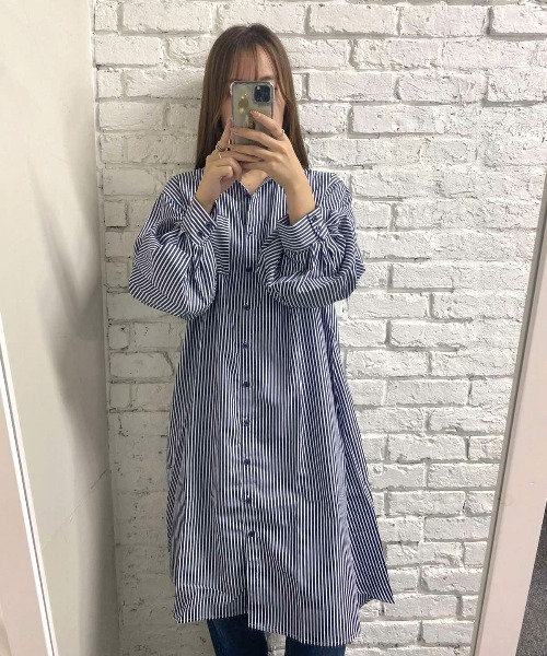 and it_(アンドイット)の「ストライプブロードボリュームスリーブシャツワンピース(シャツワンピース・レディース・ブラック×ホワイト/ホワイト×ネイビー/ネイビー×ホワイト・M)」の1枚目の写真