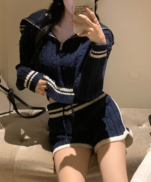 GLAMOROUS JANE(グラマラスジェーン)の「ケーブル編みセーラーカラーニット×ショートパンツセットアップ(セットアップ・レディース・オフホワイト/ネイビー・FREE)」の15枚目の写真