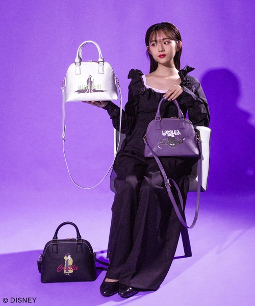 Disney（ディズニー）の「ディズニー ヴィランズ / トラペーズショルダーバッグ（ショルダーバッグ・レディース・パープル/シルバー/ブラック・FREE）」の4枚目の写真