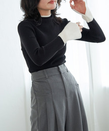 配色スリット袖ハイネックニット