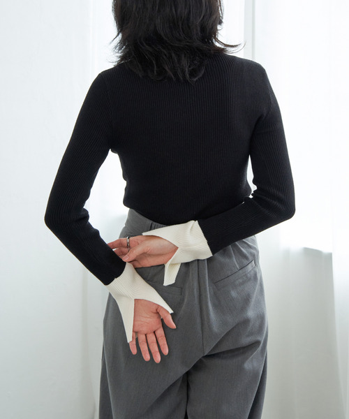 VENCEEXCHANGE（ヴァンスエクスチェンジ）の「配色スリット袖ハイネックニット（ニット/セーター・レディース・ブラック/グレー/アイボリー/チャコール・FREE）」の13枚目の写真