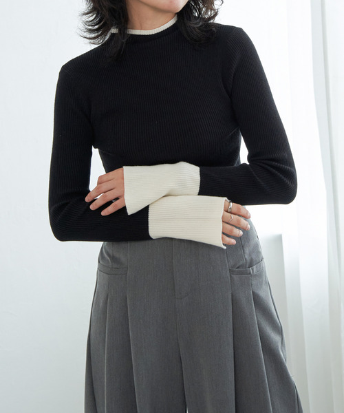 VENCEEXCHANGE（ヴァンスエクスチェンジ）の「配色スリット袖ハイネックニット（ニット/セーター・レディース・ブラック/グレー/アイボリー/チャコール・FREE）」の8枚目の写真