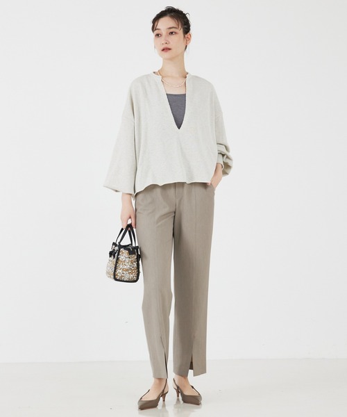 qualite scape(カリテ スケープ)の「キーネックスウェット(スウェット・レディース・ホワイト/チャコールグレー/ライトベージュ/ブラック・フリー)」の21枚目の写真