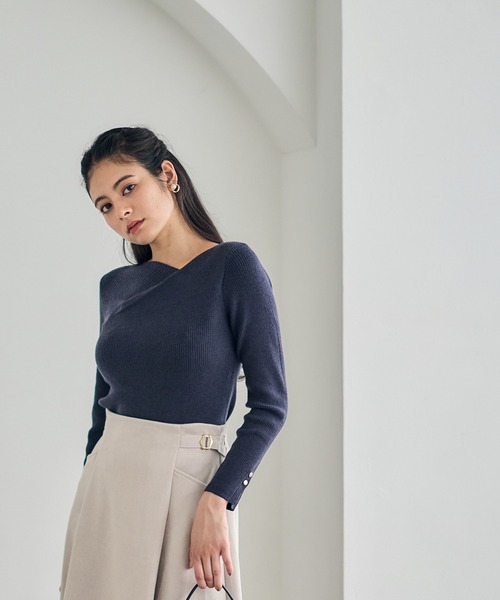 12Twelve Agenda（トゥエルブ　アジェンダ）の「アシメタックネックリブニットプルオーバー（ニット/セーター・レディース・ピンク/オフホワイト/チャコールグレー/ブルー/ミント/ベージュ/サックスブルー/ピンク系その他・M）」の20枚目の写真