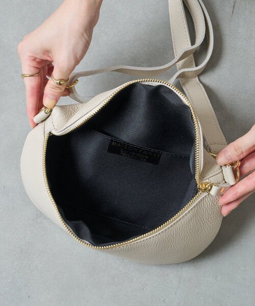 Actually（アクチュアリー）の「イタリア製カウレザー SHOULDER BAG（トートバッグ・レディース・ブラック/アイボリー・0）」の7枚目の写真