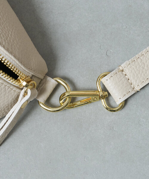 Actually（アクチュアリー）の「イタリア製カウレザー SHOULDER BAG（トートバッグ・レディース・ブラック/アイボリー・0）」の10枚目の写真