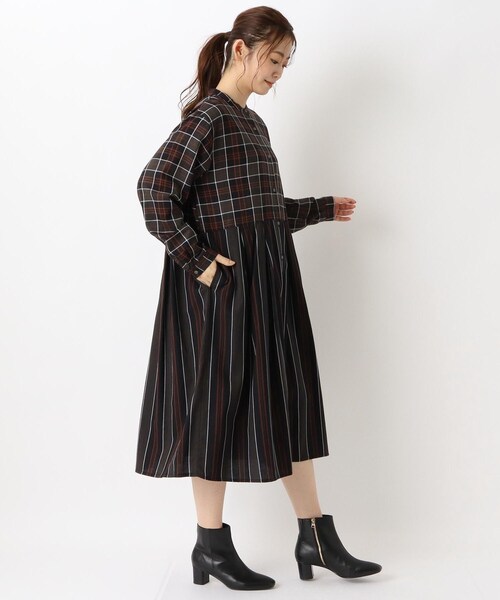 one'sterrace(ワンズテラス)の「チェック&ストライプ柄 コンビワンピース(ワンピース・レディース・ネイビー系5/ブラック系8/グレー系その他7・02)」の17枚目の写真