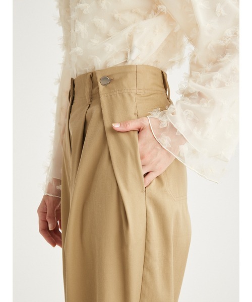 emmi（エミ）の「撥水 サイドタックパンツ（チノパンツ・レディース・ネイビー/ベージュ・0/1）」の9枚目の写真