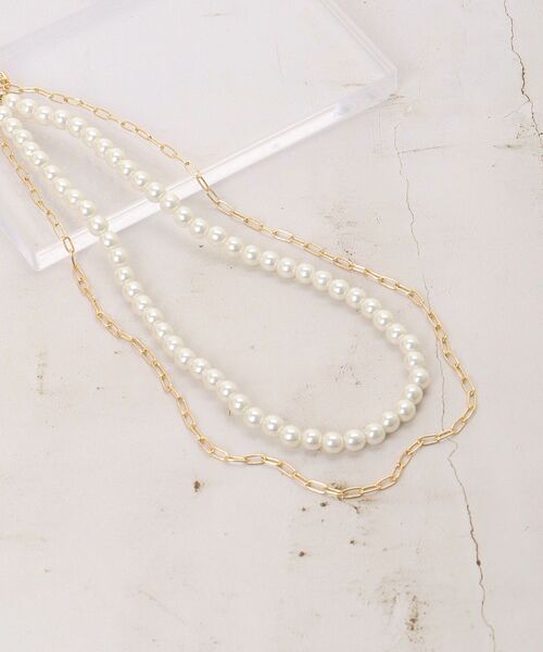 le.coeur blanc（ルクールブラン）の「パール×チェーン2連ネックレス（ネックレス・レディース・ゴールド・FREE）」の2枚目の写真