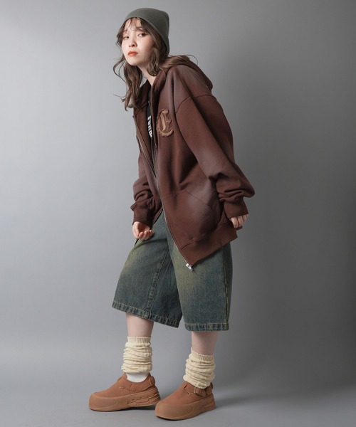 SPINNS(スピンズ)の「ヴィンテージライクロゴジップパーカー(パーカー・メンズ・ブラック/ブルー/ブラウン・ONESIZE)」の20枚目の写真