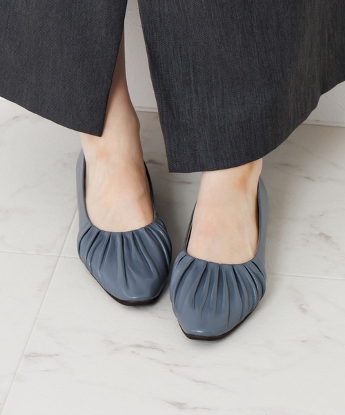 HIMIKO(ヒミコ)の「【Made in Japan】【HIMIKO】【撥水】ギャザーフラットシューズ/651101(パンプス・レディース・ピンク/ブラック/シルバー/ゴールド/ブルーグレー・21.5cm/26.0cm/25.0cm/23.0cm/26.5cm/25.5cm/24.5cm/23.5cm/22.5cm/24.0cm/22.0cm)」の2枚目の写真