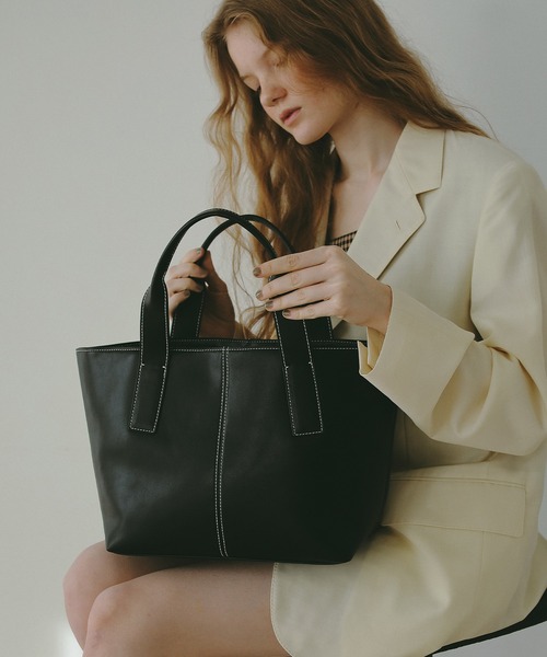EFOLE(エフォル)の「【ZOZO限定】Smooth stitch tote bag / スムース ステッチ トートバッグ(トートバッグ・レディース・ブラック/ベージュ・FREE)」の15枚目の写真