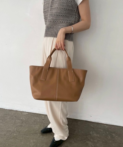 EFOLE(エフォル)の「【ZOZO限定】Smooth stitch tote bag / スムース ステッチ トートバッグ(トートバッグ・レディース・ブラック/ベージュ・FREE)」の21枚目の写真