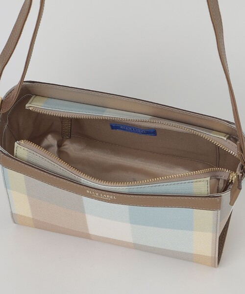 BLUE LABEL CRESTBRIDGE（ブルーレーベルクレストブリッジ）の「クレストブリッジチェックPVCミニショルダー（ショルダーバッグ・レディース・ベージュ系その他/レッド/グリーン系その他/ライトブルー・FREE）」の15枚目の写真