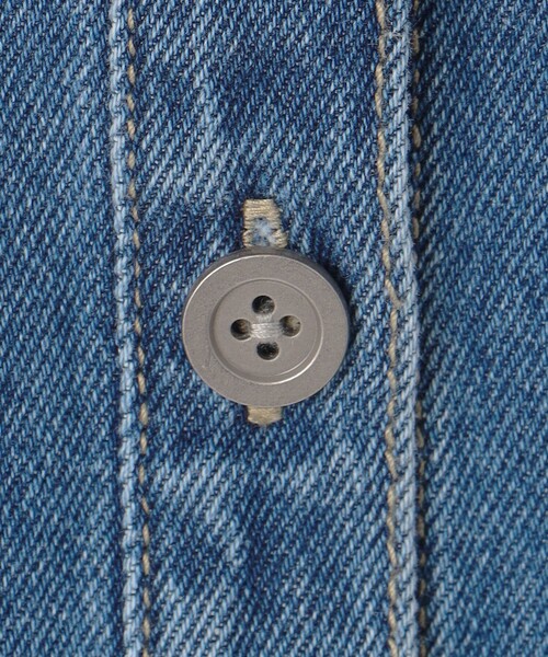 23区(ニジュウサンク)の「【SLOW/一部店舗限定】LIGHT DENIM ジャケット(デニムジャケット・レディース・スカイブルー系/ダルブルー系・32)」の11枚目の写真