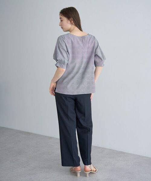 YECCA VECCA（イェッカヴェッカ）の「サイドラインストレートパンツ（スラックス・レディース・グレイッシュベージュ/ネイビー・S/M/M-L）」の13枚目の写真