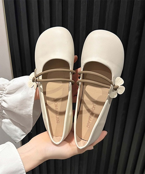 shoes365(シューズスリーシックスファイヴ)の「【shoes 365】フラワーデザインストラップフラットシューズ(スリッポン・レディース・オフホワイト/ベージュ・25.0cm/24.5cm/24.0cm/23.5cm/23.0cm/22.5cm)」の6枚目の写真